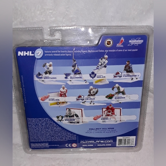 NHL Vancouver Canucks Sports Hockey Series 7 Todd Bertuzzi Action Figure 2003 - Picture 8 of 10